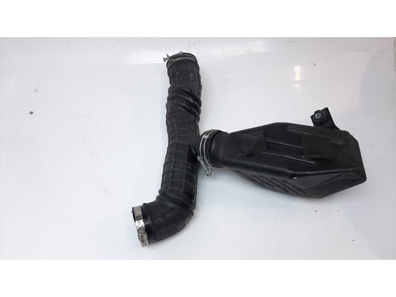 Recambio de tubo para mahindra kuv 100 2wd nxt referencia OEM IAM 0313AAZ01150N  