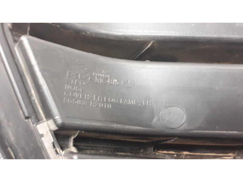 Recambio de rejilla paragolpes izquierda para kia sportage referencia OEM IAM 86563R2010  