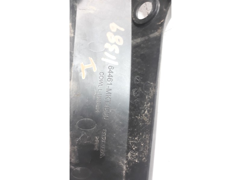 Recambio de moldura para honda x-adv referencia OEM IAM 64461MKTD00  