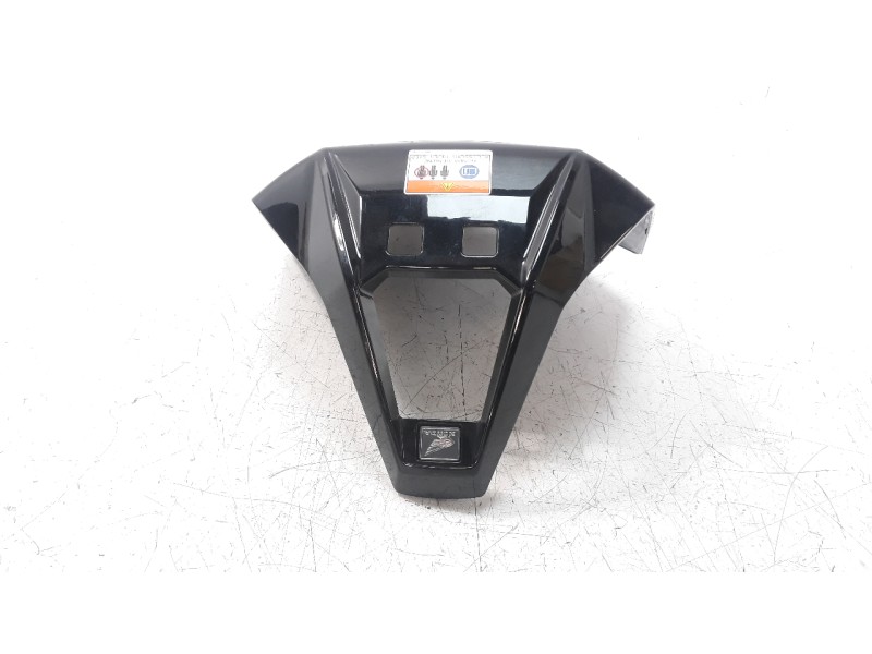 Recambio de moldura para honda x-adv referencia OEM IAM 64141MKTD000  