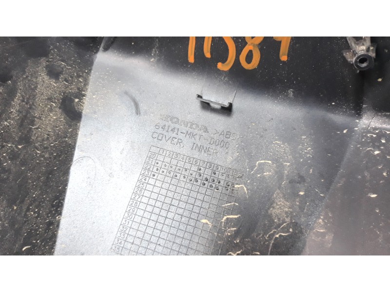 Recambio de moldura para honda x-adv referencia OEM IAM 64141MKTD000  