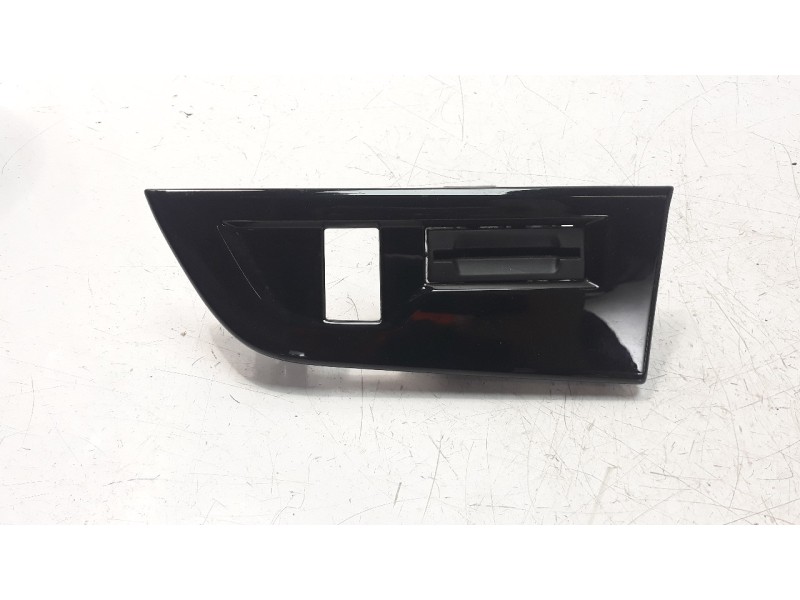 Recambio de moldura para citroen c4 picasso 1.2 12v e-thp referencia OEM IAM 96777995XU  