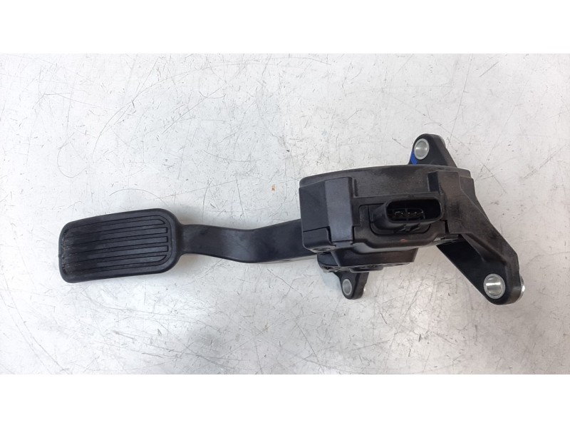 Recambio de potenciometro pedal para toyota corolla (e21) referencia OEM IAM 7811002210  
