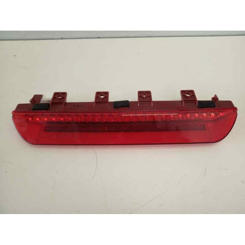 Recambio de luz central de freno para kia sportage 1.7 crdi cat referencia OEM IAM 927003W  