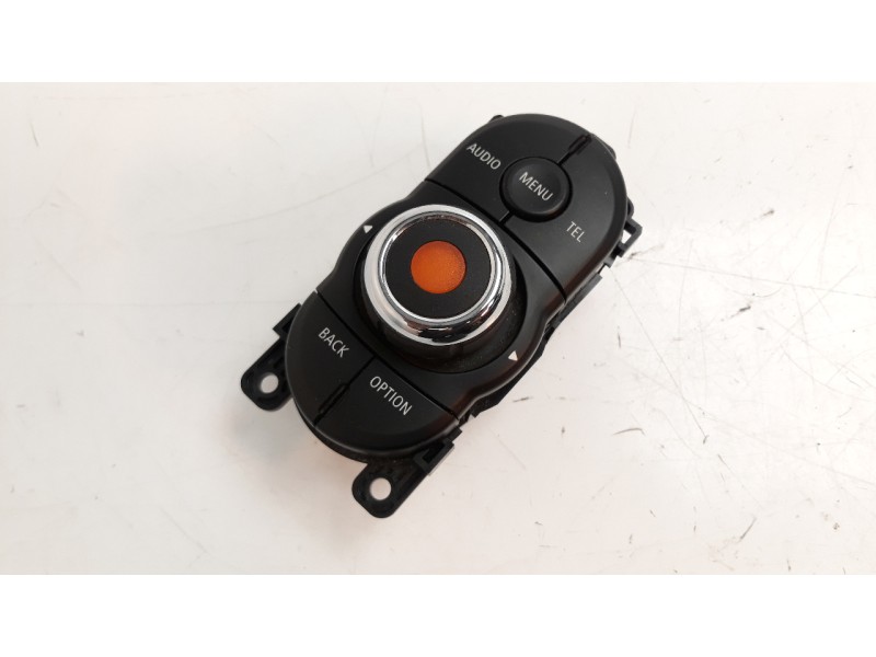 Recambio de sistema audio / radio cd para mini mini (f56) cooper d referencia OEM IAM 033624102 2215000123 