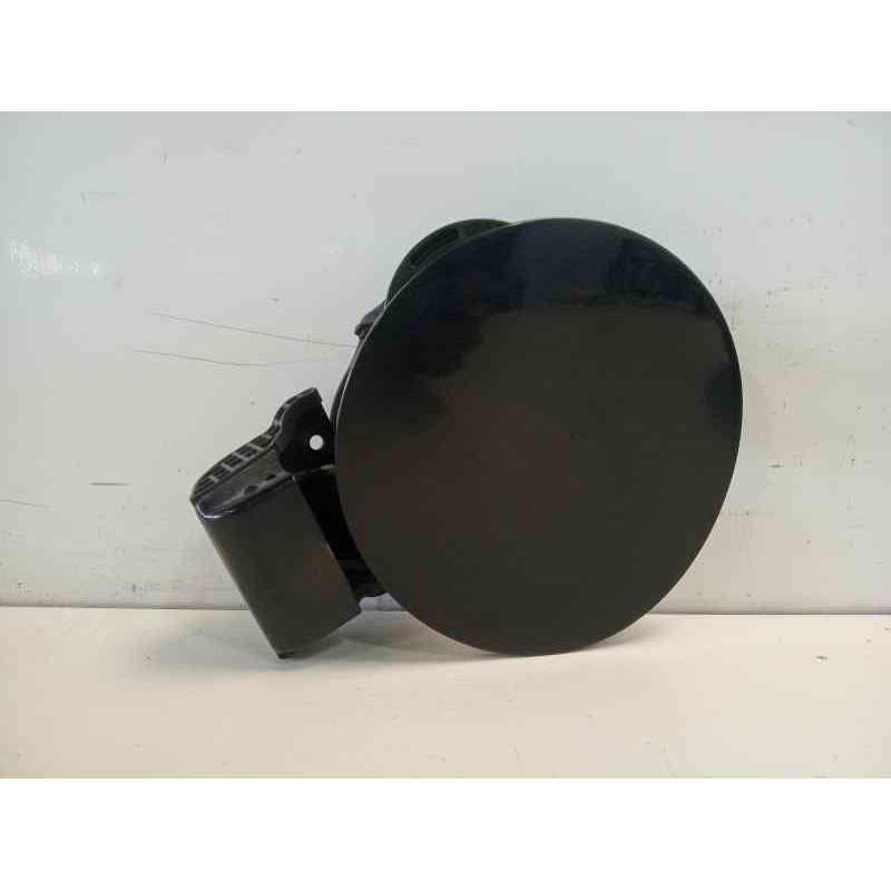 Recambio de tapa exterior combustible para kia sportage 1.7 crdi cat referencia OEM IAM 695103W000  