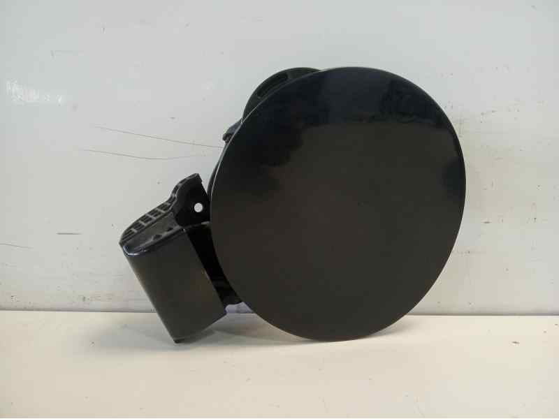 Recambio de tapa exterior combustible para kia sportage 1.7 crdi cat referencia OEM IAM 695103W000  