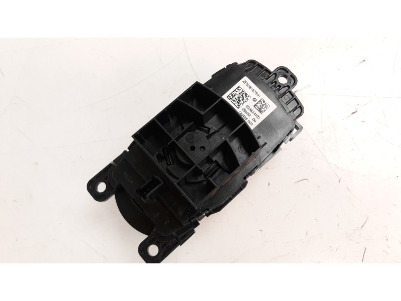 Recambio de sistema audio / radio cd para mini mini (f56) cooper d referencia OEM IAM 033624102 2215000123 