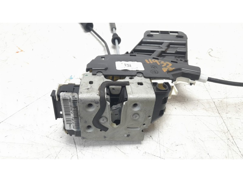 Recambio de cerradura puerta delantera izquierda para jeep compass ii longitude 4x2 referencia OEM IAM 68211097AC  