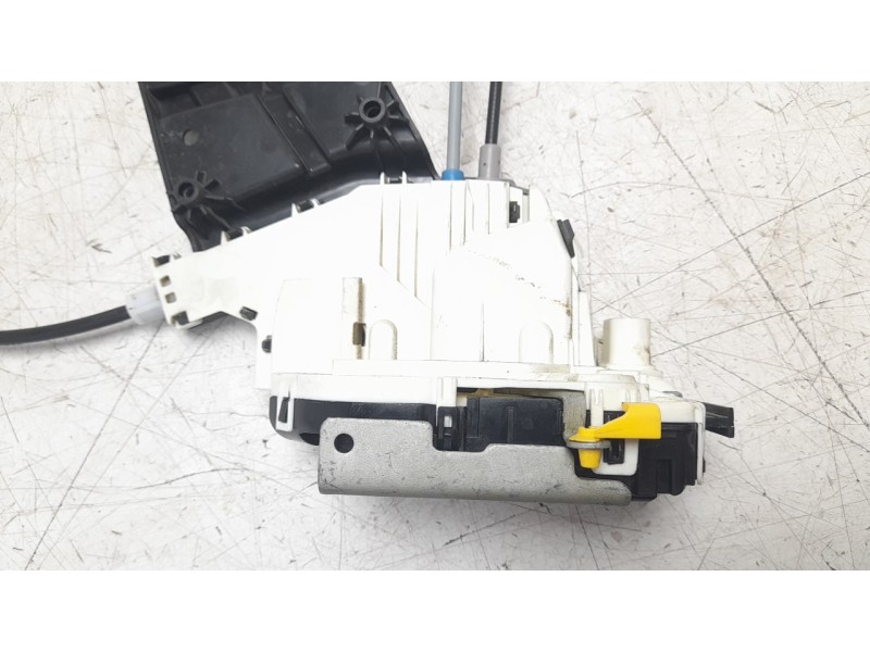 Recambio de cerradura puerta delantera izquierda para jeep compass ii longitude 4x2 referencia OEM IAM 68211097AC  
