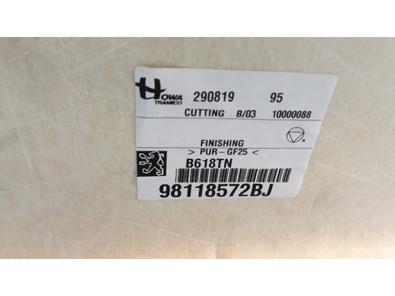 Recambio de techo interior para citroen c3 1.2 12v e-thp referencia OEM IAM 98118572BJ  