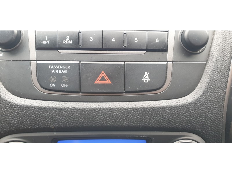 Recambio de warning para hyundai ix35 1.7 crdi cat referencia OEM IAM 937902S100  