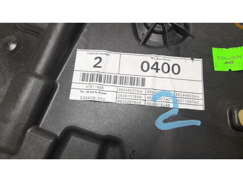 Recambio de elevalunas delantero izquierdo para jeep compass ii longitude 4x2 referencia OEM IAM 68242679AE  