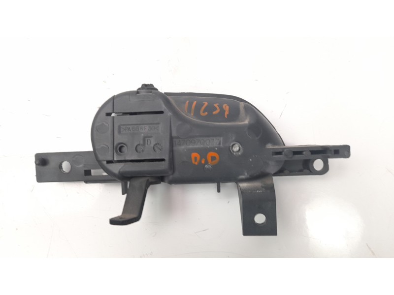 Recambio de maneta interior delantera derecha para peugeot expert kombi 2.0 hdi referencia OEM IAM 1470970077  
