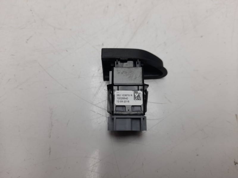 Recambio de interruptor para renault clio iv technofeel referencia OEM IAM 26103678R  
