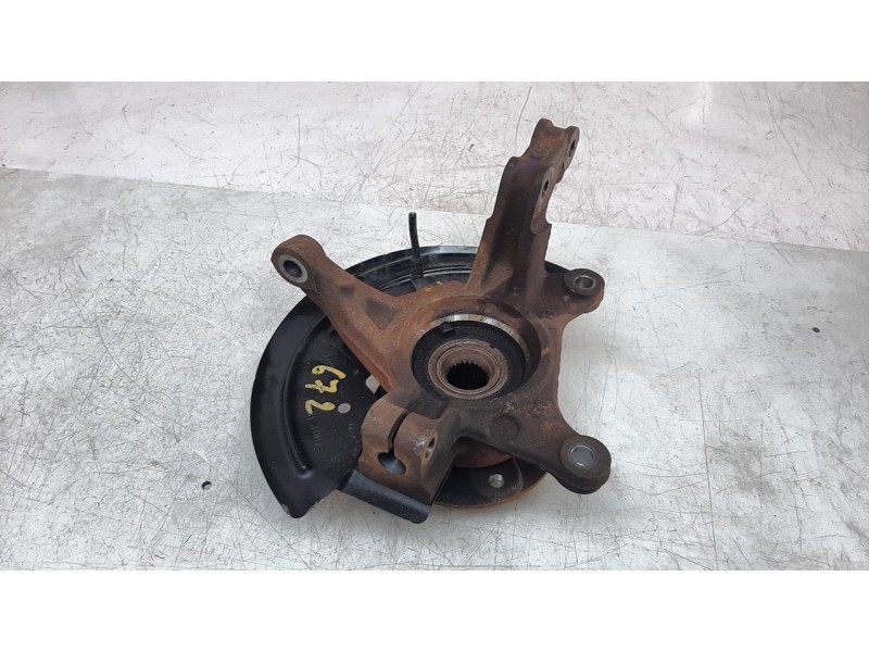 Recambio de mangueta delantera izquierda para renault express advance referencia OEM IAM 400151605R  