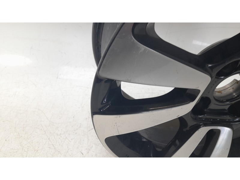 Recambio de llanta para citroen c3 aircross feel referencia OEM IAM YQ00187680  