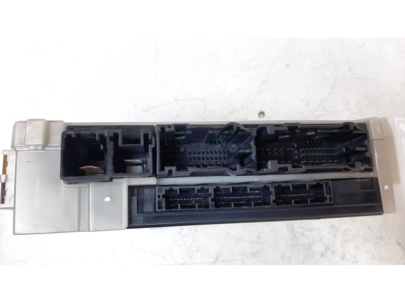 Recambio de modulo electronico para toyota corolla (e21) referencia OEM IAM 8922102710  