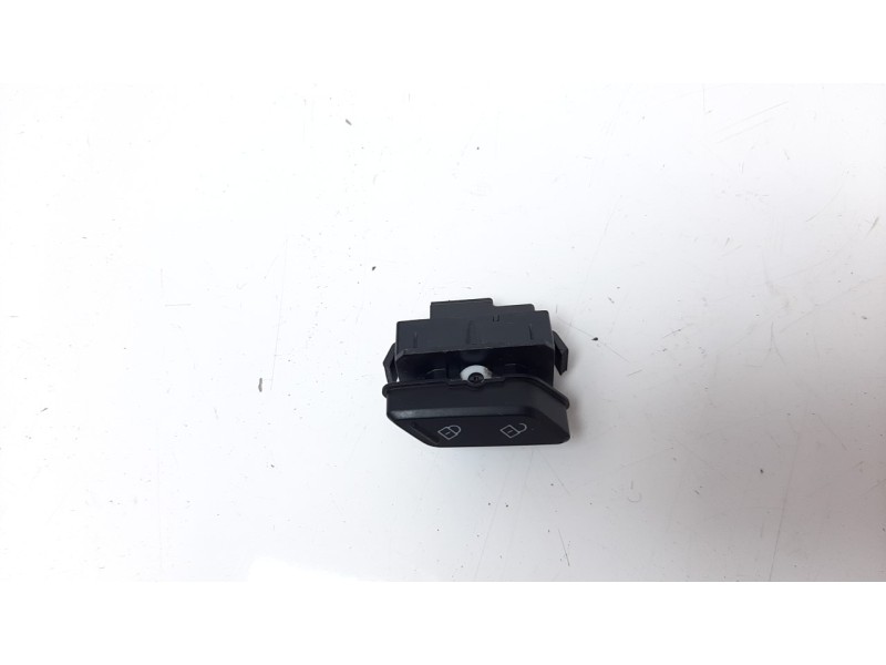 Recambio de interruptor para mazda 3 berlina (bp) referencia OEM IAM BDGF66660  