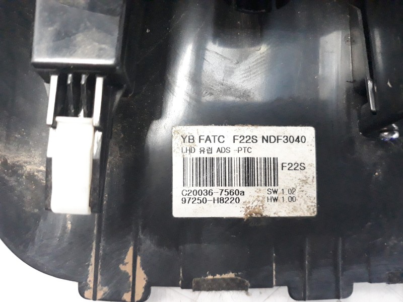 Recambio de mando climatizador para kia stonic (ybcuv) 1.0 tgdi cat referencia OEM IAM 97250H8220 97250H8XXX 