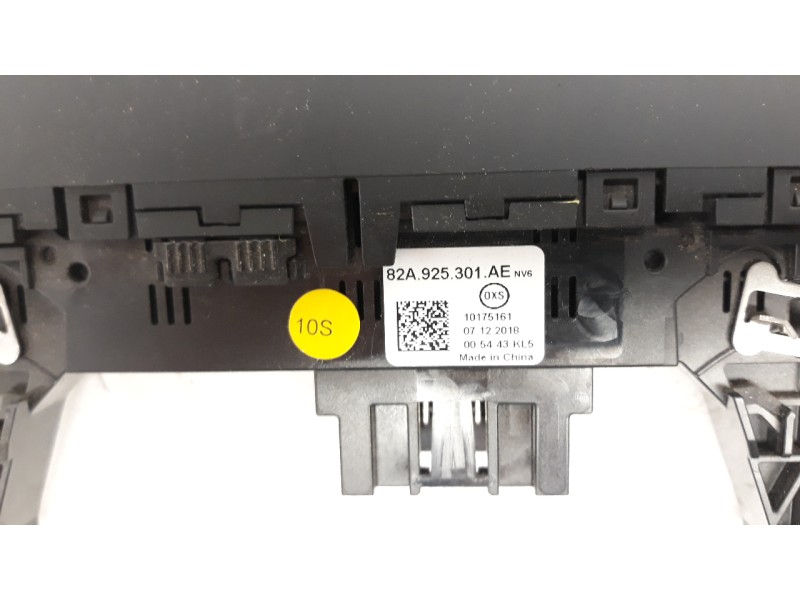 Recambio de warning para audi a1 sportback (gba) 25 tfsi adrenalin referencia OEM IAM 82A925301AE  