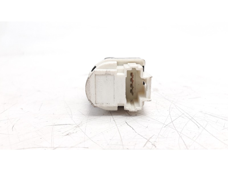 Recambio de interruptor para renault clio iv 1.2 16v referencia OEM IAM 253206170R  