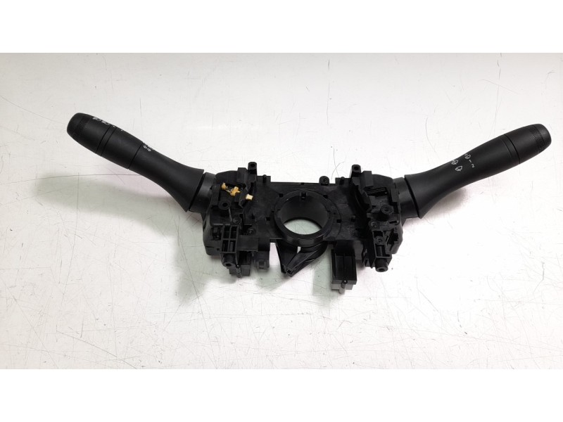 Recambio de mando multifuncion para renault express advance referencia OEM IAM 255671844RA  