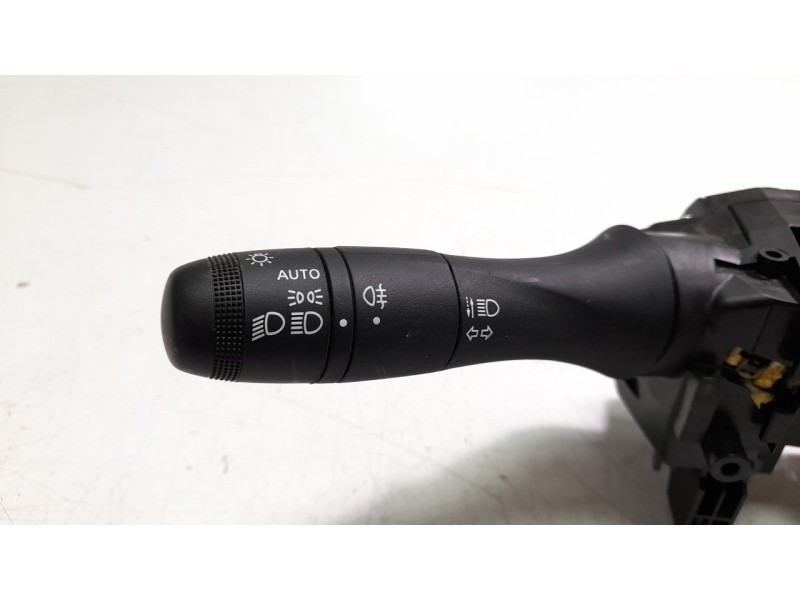 Recambio de mando multifuncion para renault express advance referencia OEM IAM 255671844RA  