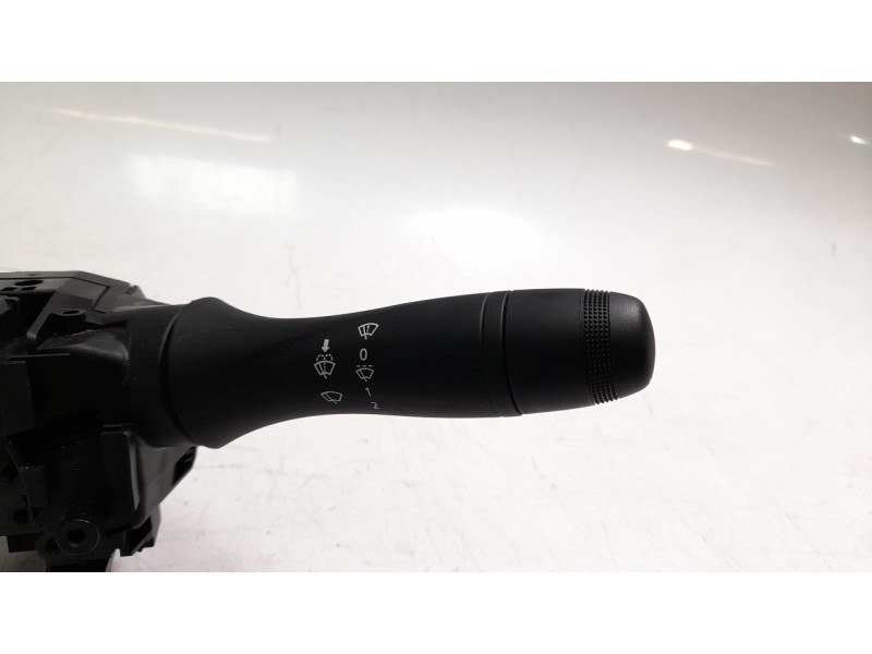 Recambio de mando multifuncion para renault express advance referencia OEM IAM 255671844RA  
