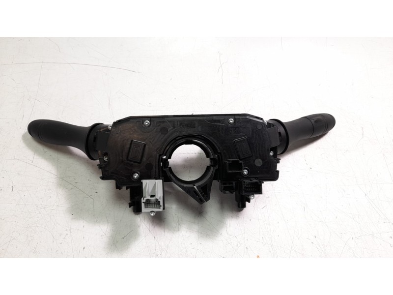 Recambio de mando multifuncion para renault express advance referencia OEM IAM 255671844RA  