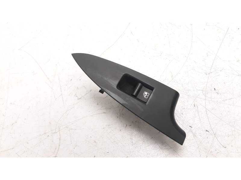 Recambio de mando elevalunas trasero derecho para alfa romeo giulietta (191) 2.0 jtdm referencia OEM IAM   