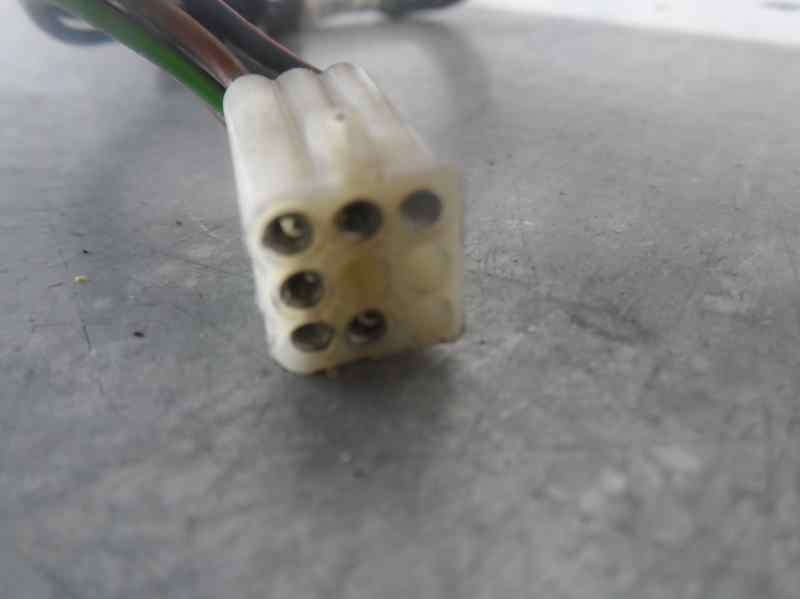 Recambio de mando elevalunas delantero derecho para opel astra f berlina elegance referencia OEM IAM   