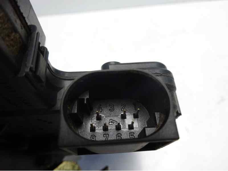 Recambio de cerradura puerta trasera izquierda para bmw serie 3 berlina (e46) 320d referencia OEM IAM   