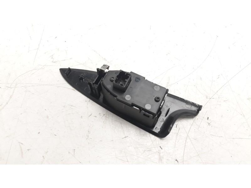 Recambio de mando elevalunas trasero derecho para alfa romeo giulietta (191) 2.0 jtdm referencia OEM IAM   