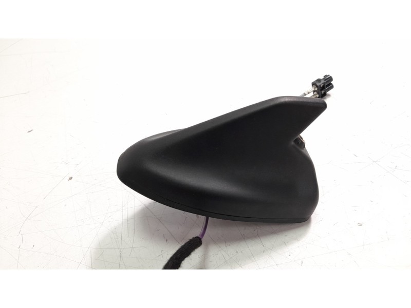 Recambio de antena para ford fiesta (ce1) 1.0 ecoboost cat referencia OEM IAM H1BT19G461JC  