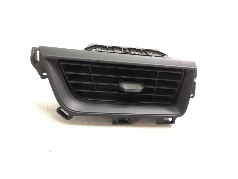 Recambio de aireador derecho para renault express advance referencia OEM IAM 687600959R  