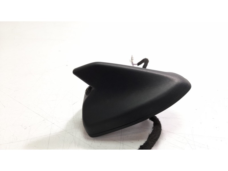 Recambio de antena para ford fiesta (ce1) 1.0 ecoboost cat referencia OEM IAM H1BT19G461JC  
