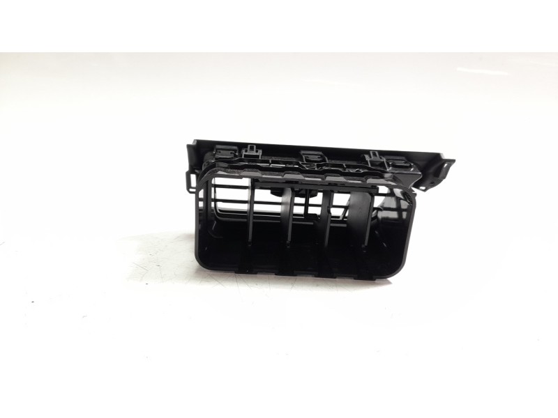 Recambio de aireador derecho para renault express advance referencia OEM IAM 687600959R  