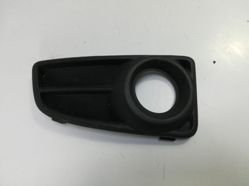 Recambio de rejilla paragolpes derecha para fiat panda (169) 1.3 jtd 4x4 referencia OEM IAM 735393697  