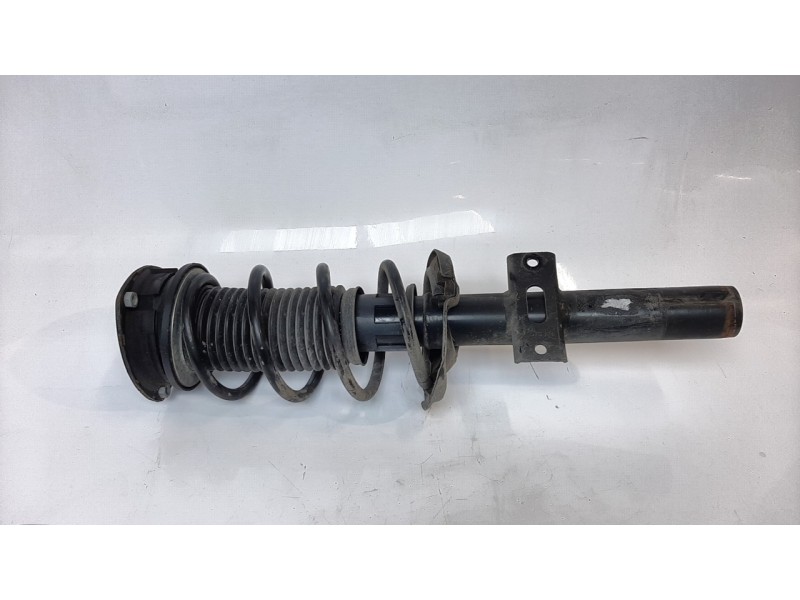 Recambio de amortiguador delantero izquierdo para skoda scala (nw) 1.0 tsi referencia OEM IAM 2Q0413031DC  