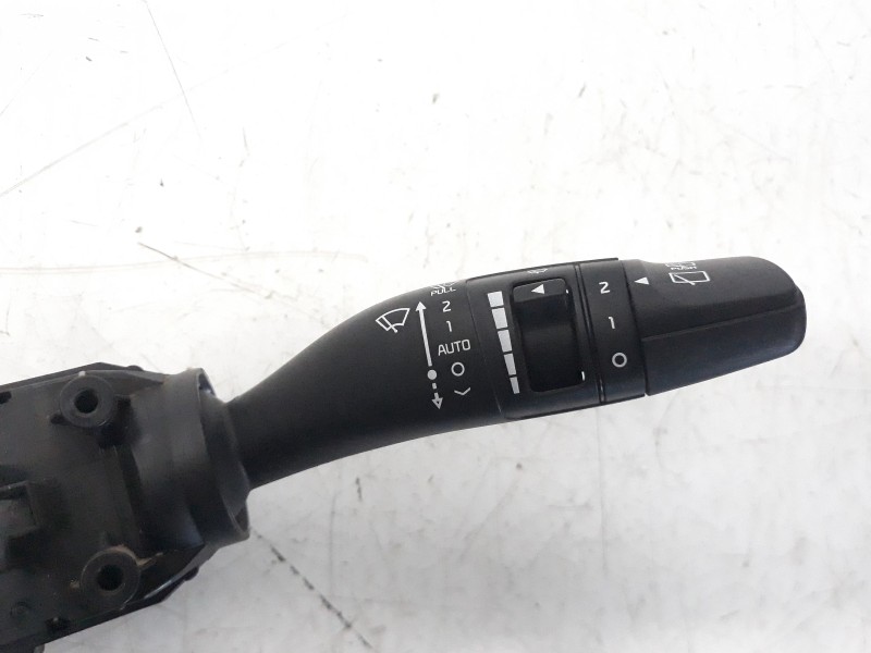 Recambio de mando multifuncion para kia stonic (ybcuv) 1.0 tgdi cat referencia OEM IAM 93403H8960  