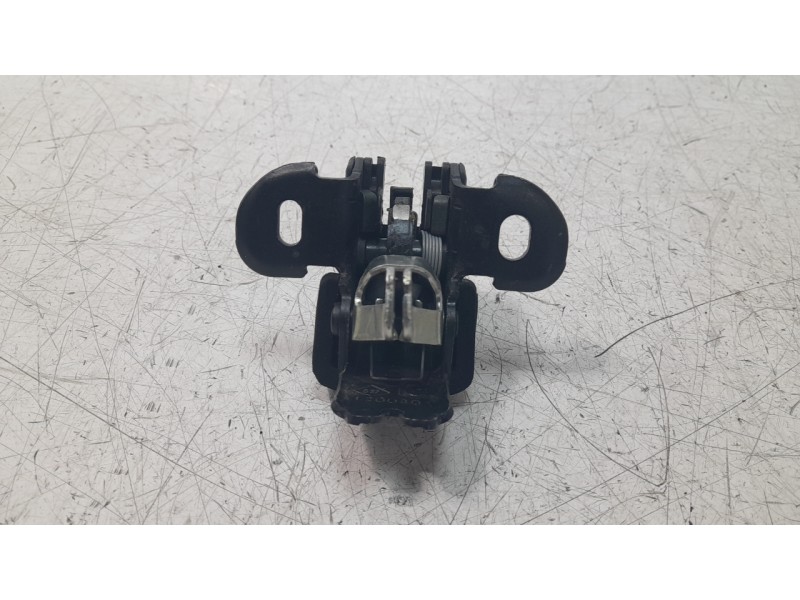 Recambio de cerradura maletero / porton para renault express advance referencia OEM IAM 8200497822  