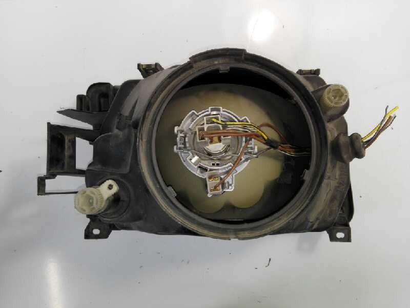 Recambio de faro izquierdo para audi 80/90 (811/813/853) 2.2 referencia OEM IAM 7R0134551  