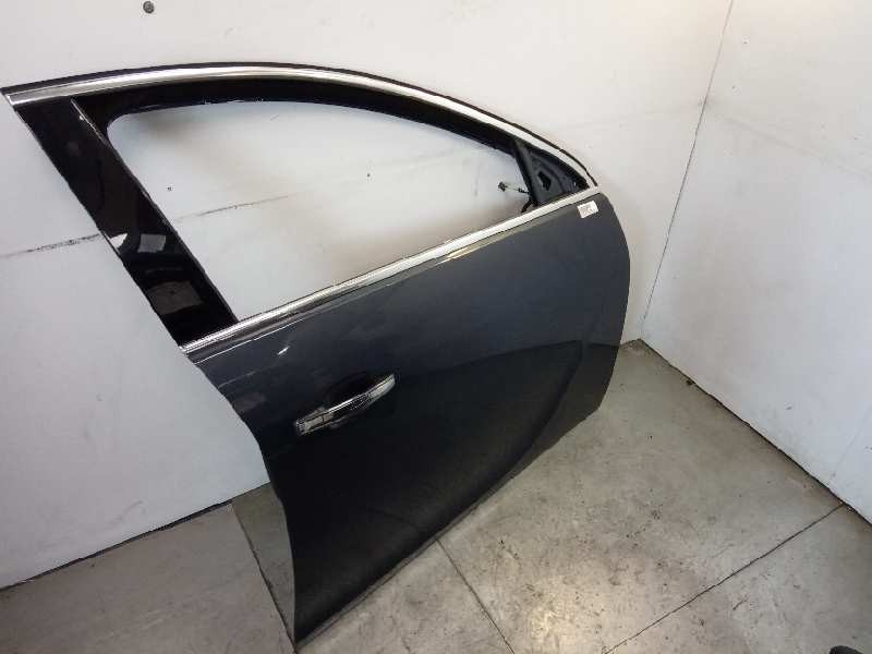 Recambio de puerta delantera derecha para opel insignia berlina cosmo referencia OEM IAM 39062234  