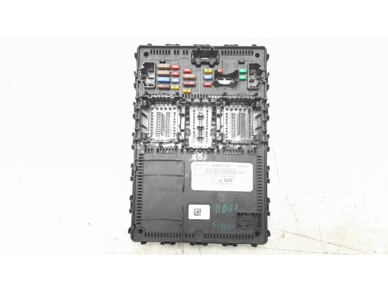 Recambio de caja reles / fusibles para ford fiesta (ce1) 1.0 ecoboost cat referencia OEM IAM LU5T15604BJAD F005V03424 
