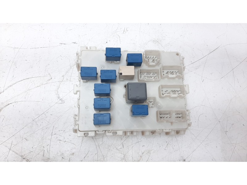 Recambio de caja reles / fusibles para suzuki sx4 1.6 16v cat referencia OEM IAM AA102667  