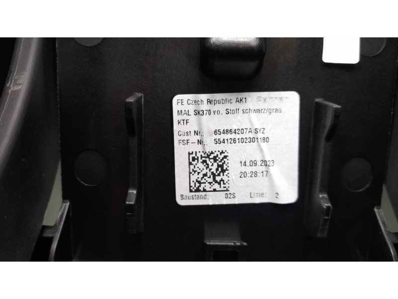 Recambio de apoyabrazos central para skoda scala (nw) 1.0 tsi referencia OEM IAM 654864207A  