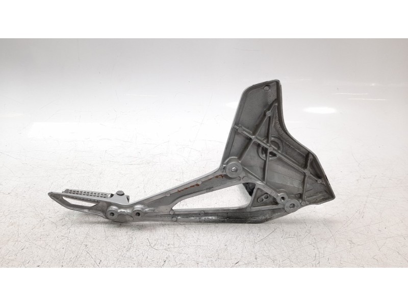 Recambio de estribo para honda nc 750 referencia OEM IAM 50750MGSD30ZA  