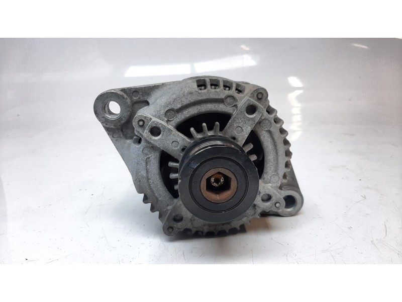 Recambio de alternador para jeep compass ii longitude 4x2 referencia OEM IAM 56029784AA  