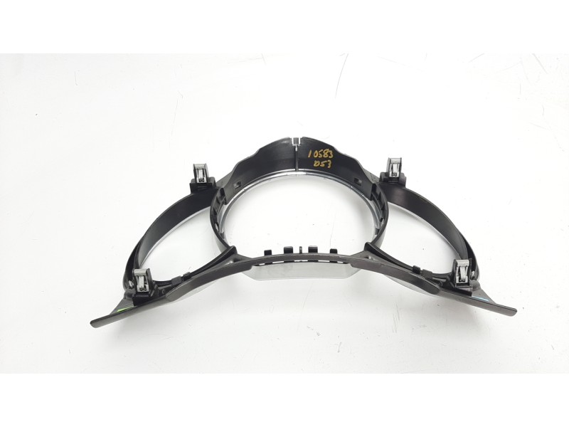 Recambio de moldura para ds 3 desire referencia OEM IAM 1606470080  